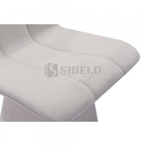 6.335 Fabric upholstered seat and back with swiveling base guest chair